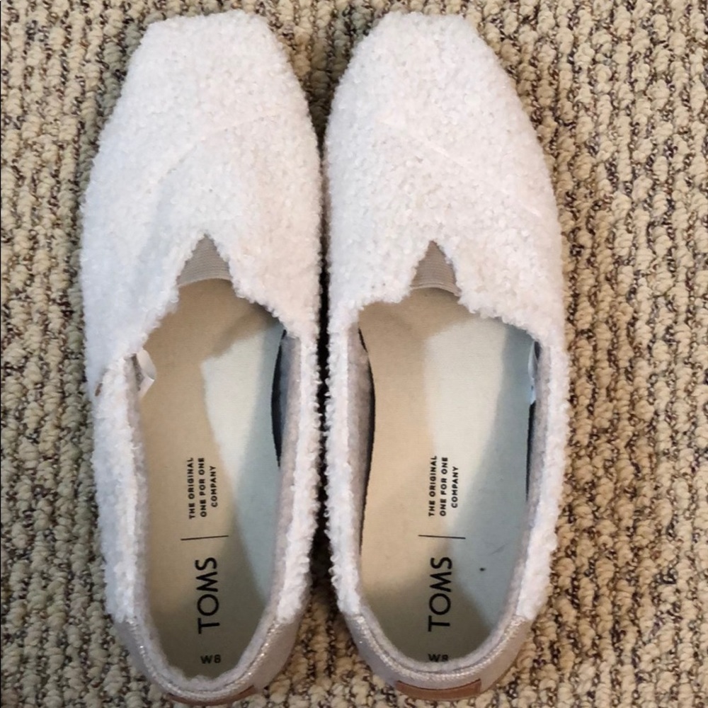 Toms shoes